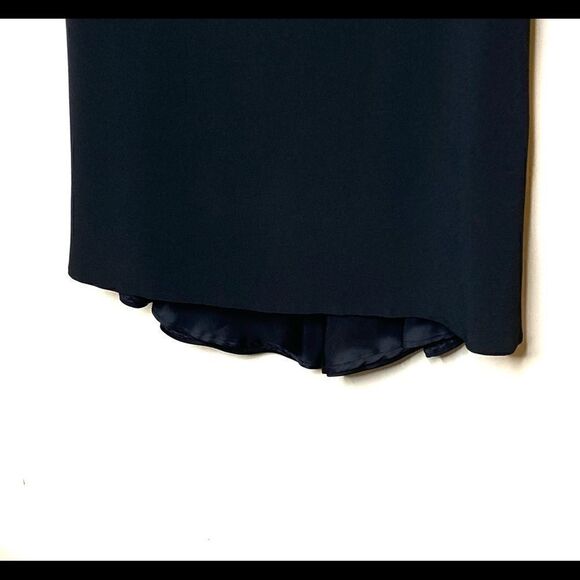 Carmen Marc Valvo Collection black trumpet midi skirt size 8 - Picture 3 of 16